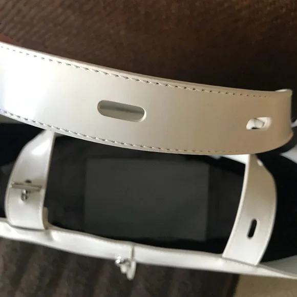 Kara patent leather tote - Picture 6 of 13